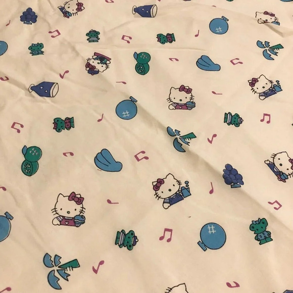 Hello Kitty Crib Bedding Sheet Balloons Music Notes Baby Toddler Sheet - Picture 8 of 16
